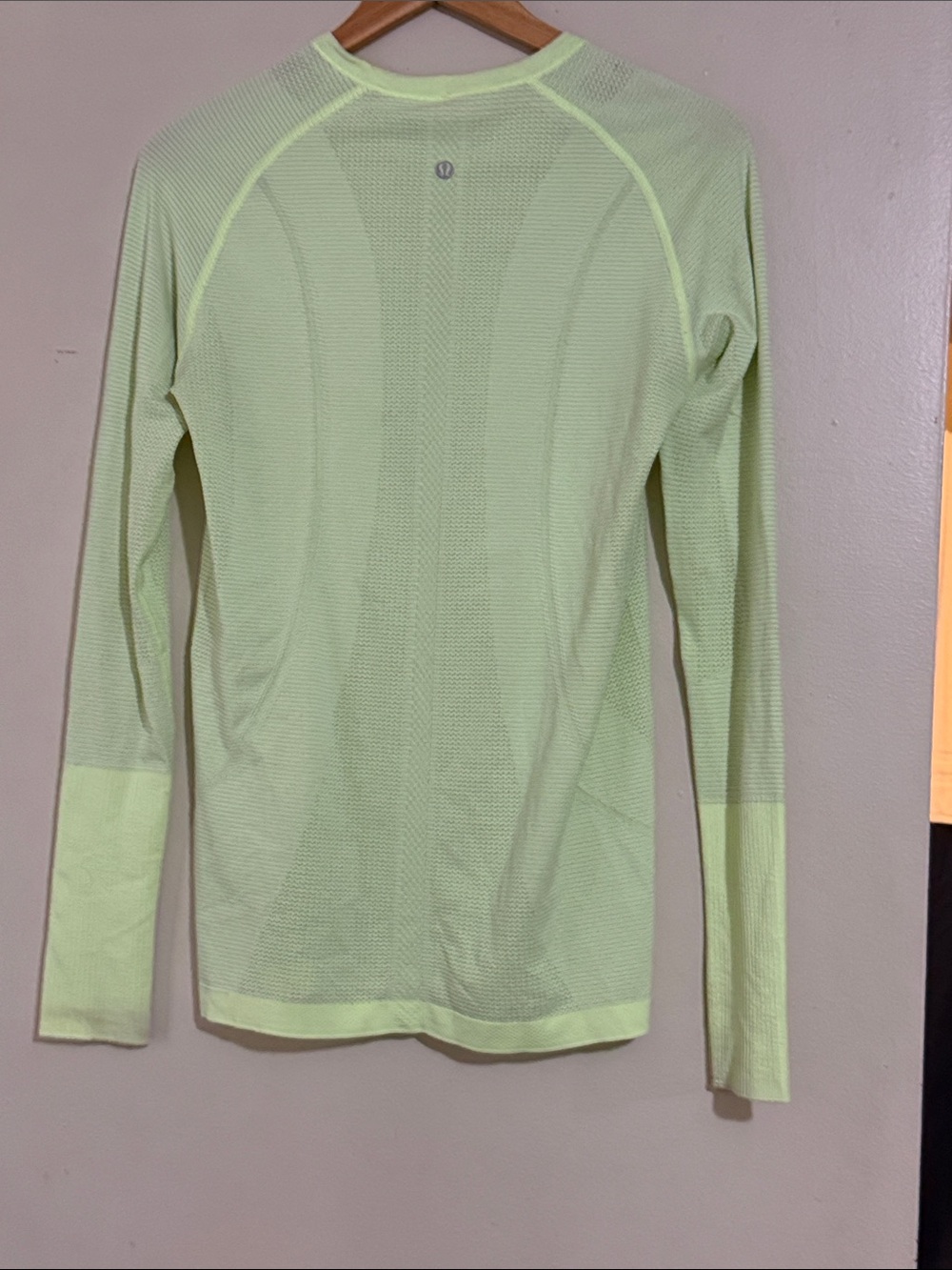 Lululemon long sleeve top